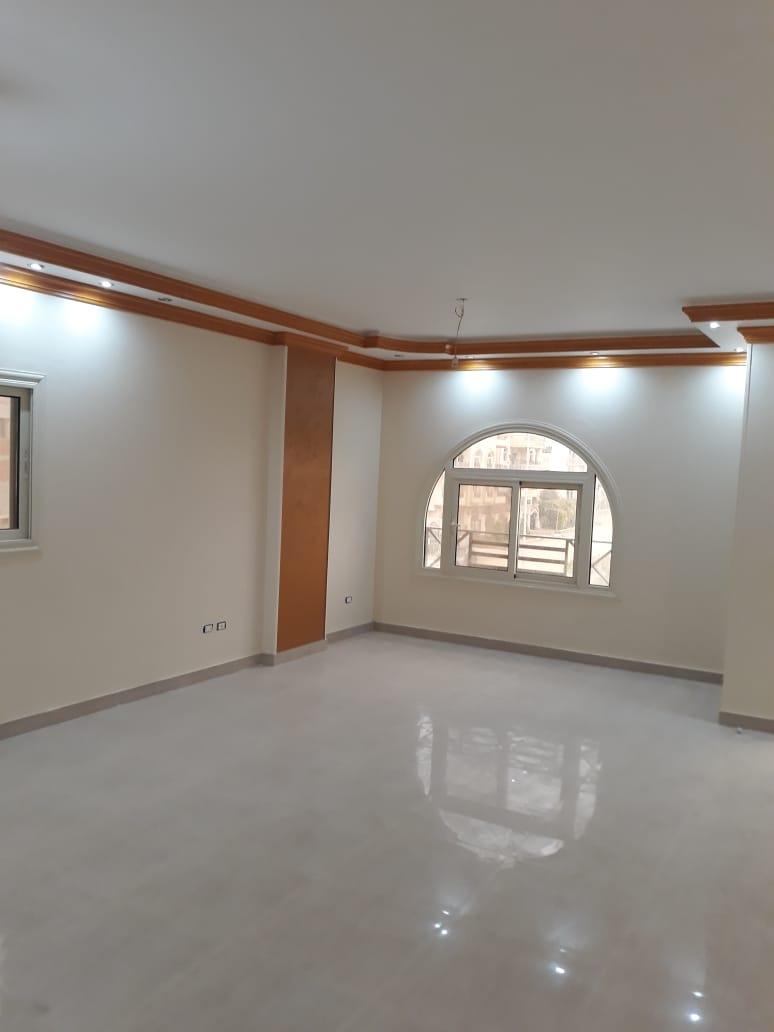 El Yasmeen 3 For Rent Apaartment 220 m  